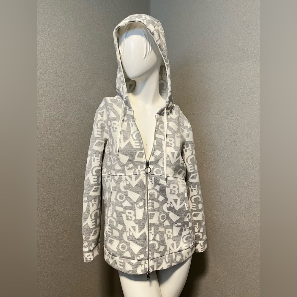 Bench Women”s Grey & White Hooded LS  With Letters Print  Zip Sweatshirt  Size M